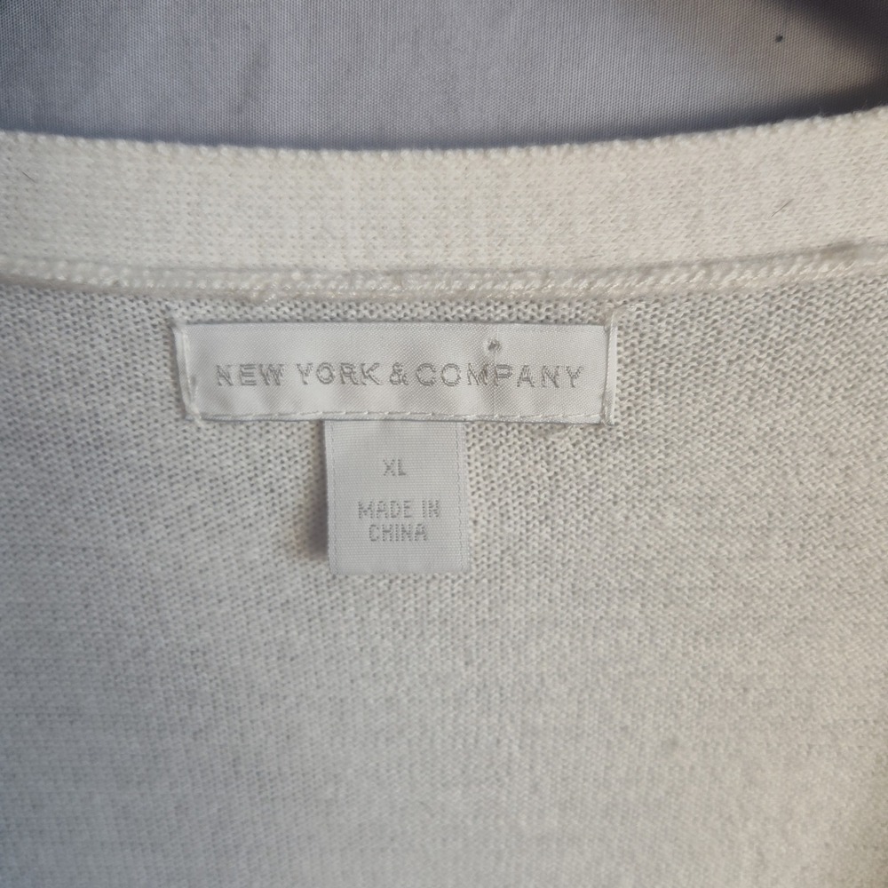 New York & Company Cream Grey Black Colorblock Argyle Cardigan Sweater XL - Picture 3 of 9